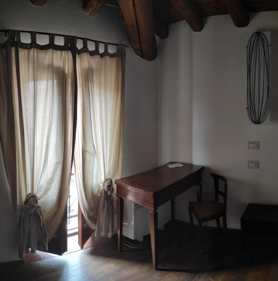 Bed and Breakfast Centro Storico Chiari Exterior foto